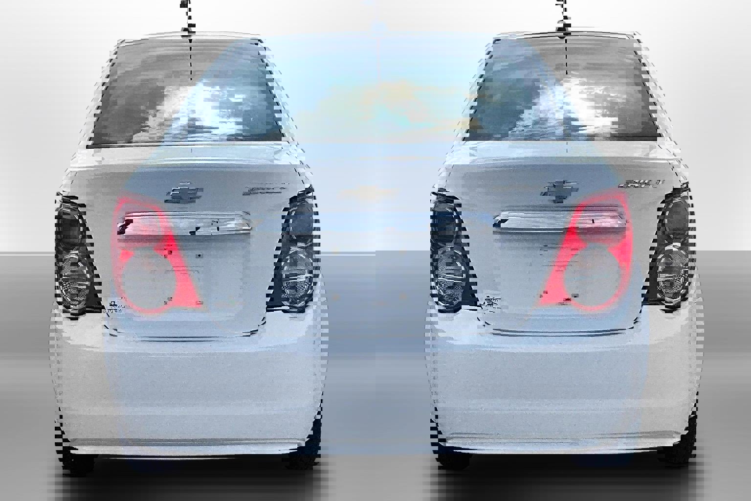 Used 2016 Chevrolet Sonic LT image 4