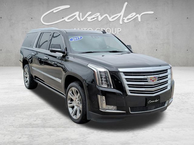 Used 2019 Cadillac Escalade ESV Platinum image 2