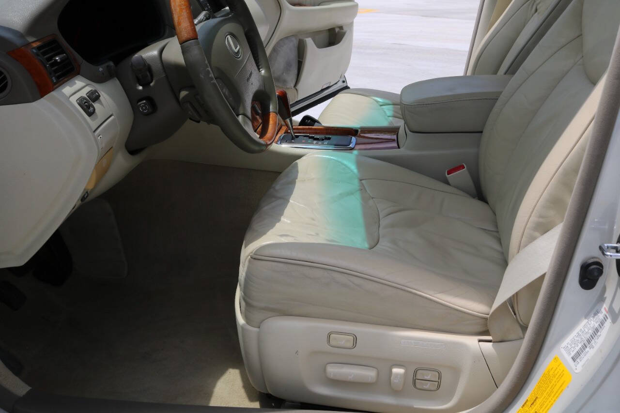 Used 2001 Lexus LS 430 RWD image 95