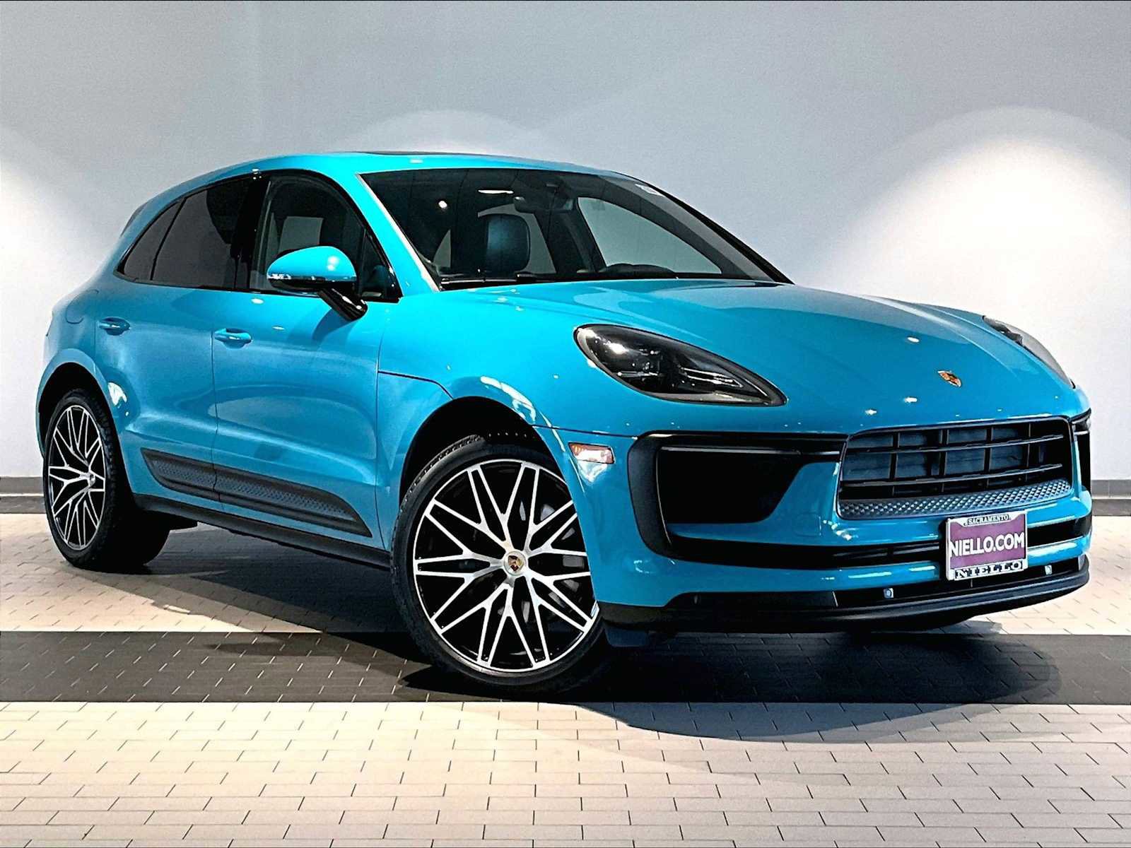 Used 2022 Porsche Macan image 12