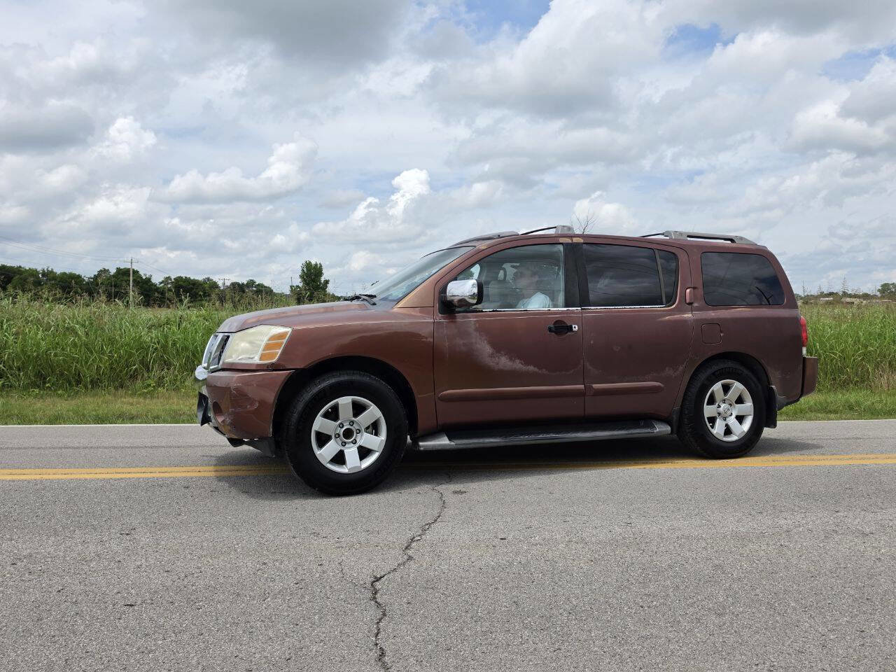 Used 2004 Nissan Armada LE w/ (SR2) Sunroof Pkg (LE) RWD image 2