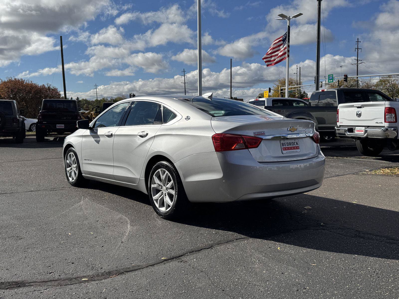 Used 2019 Chevrolet Impala LT FWD image 5