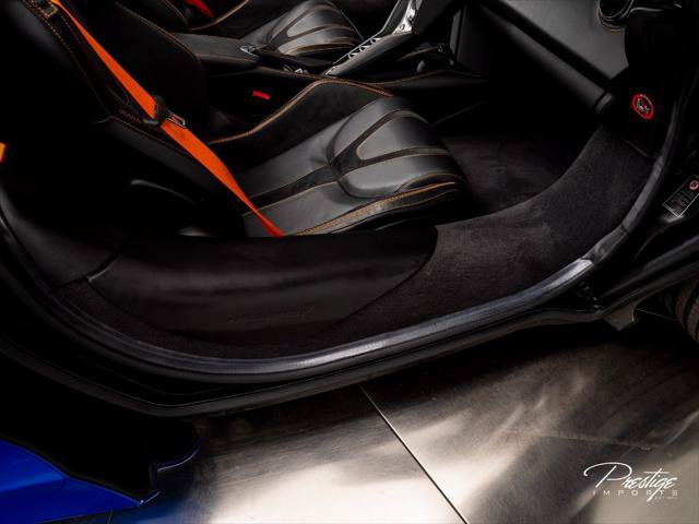 Used 2024 McLaren 750S Spider RWD image 44