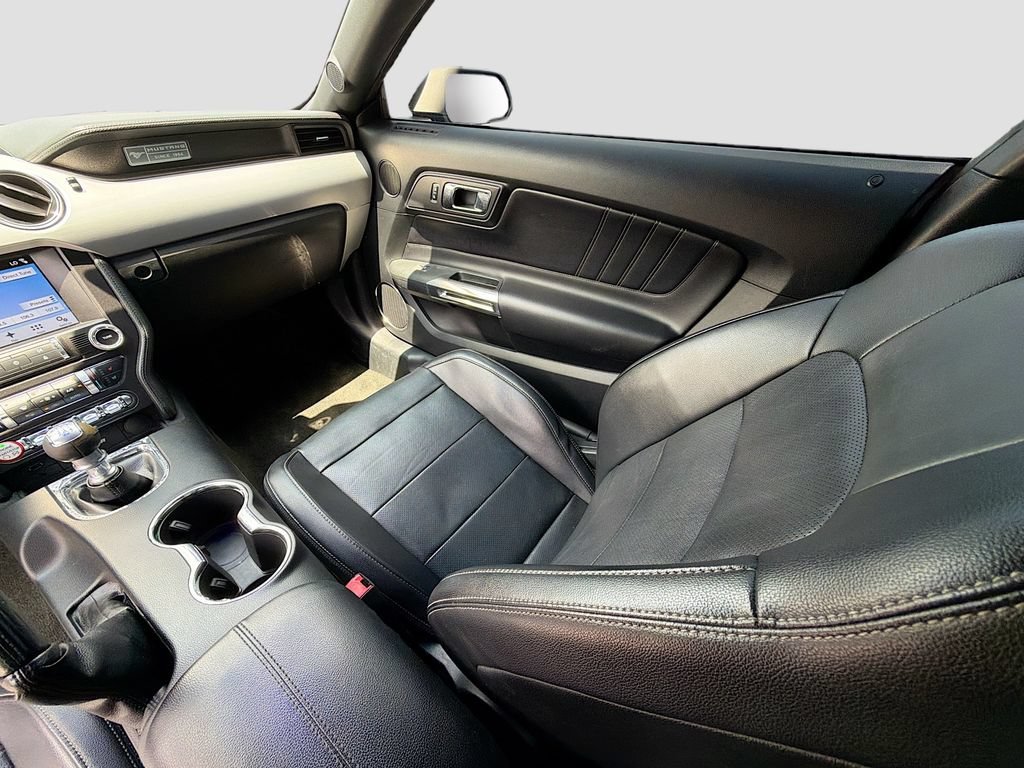 Used 2016 Ford Mustang GT Premium w/ Equipment Group 401A RWD image 26