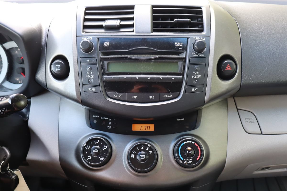 Used 2011 Toyota RAV4 4WD w/ Base L4 Extra Value Pkg image 36