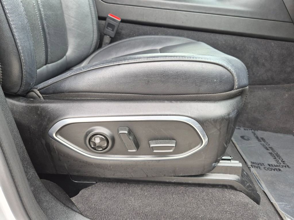 Used 2024 Jeep Wagoneer Series II w/ Flexible Seating Group AWD/4WD image 35