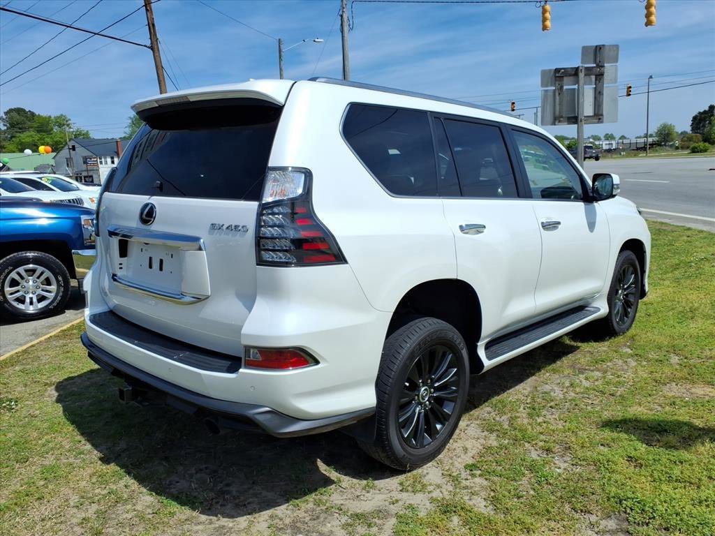 Used 2023 Lexus GX 460 Luxury w/ Sport Design Package AWD/4WD image 2
