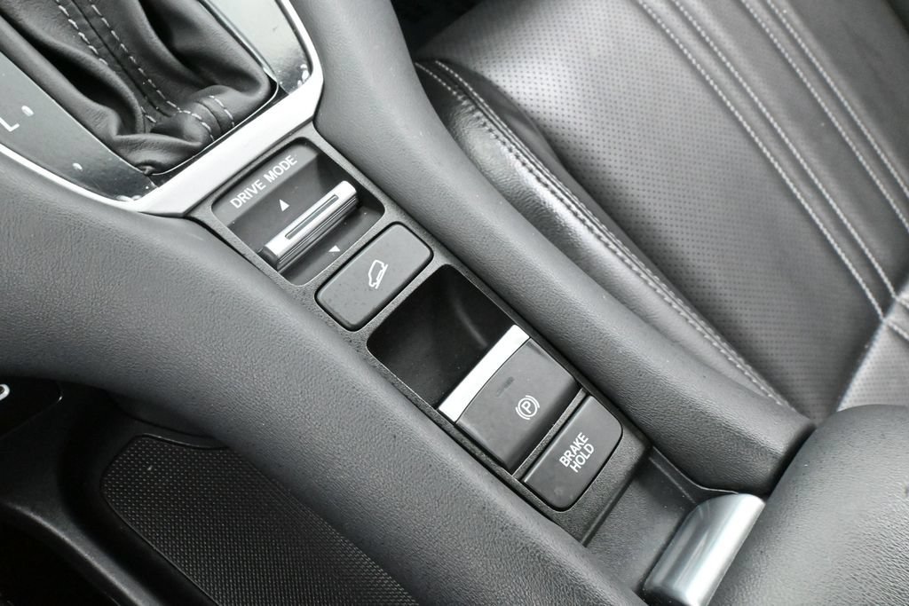Used 2024 Honda HR-V EX-L image 25
