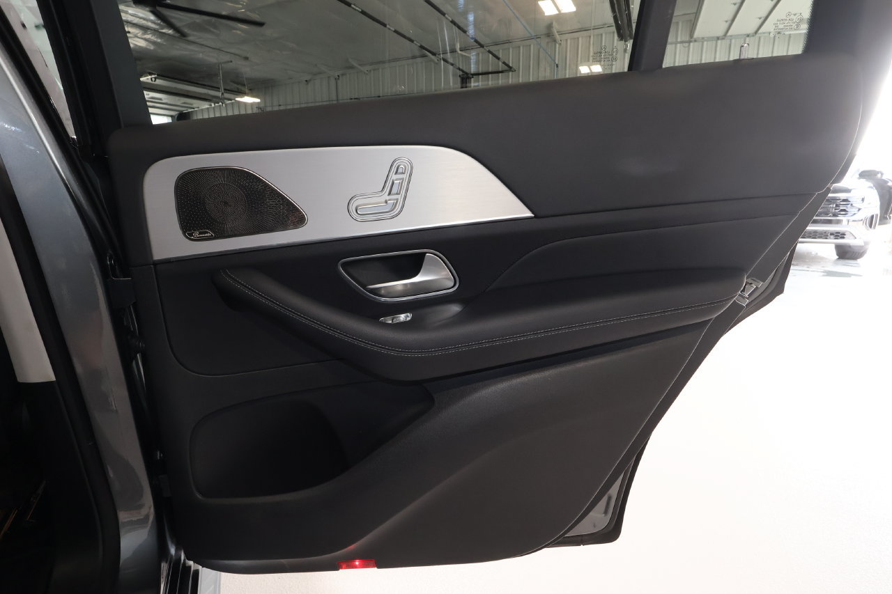 Used 2026 Mercedes-Benz GLS 450 4MATIC image 20