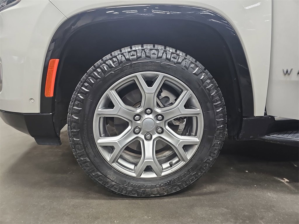 Used 2022 Jeep Wagoneer Series II image 32