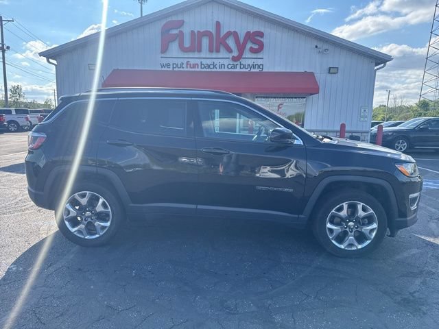 Used 2019 Jeep Compass Limited AWD/4WD image 2