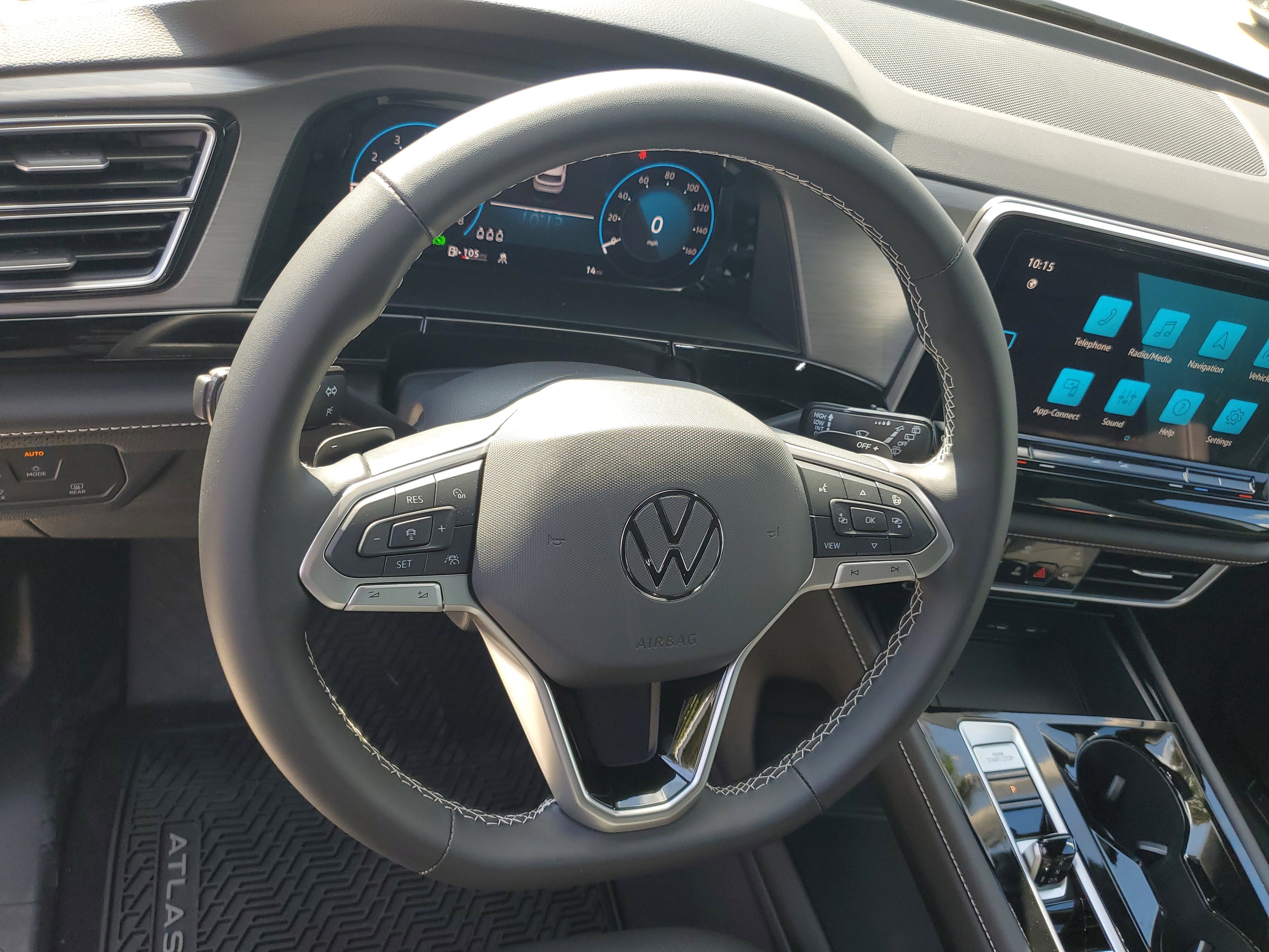 New 2026 Volkswagen Atlas Cross Sport SE image 18