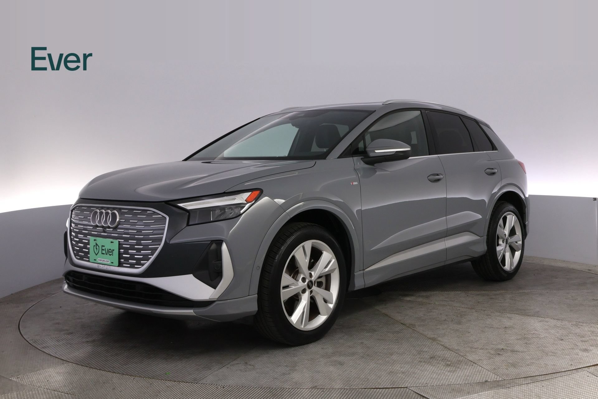 Used 2023 Audi Q4 e-tron Premium Plus w/ Premium Plus AWD/4WD image 2