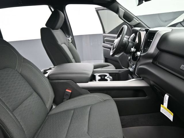 New 2026 RAM 1500 4x4 Crew Cab image 23
