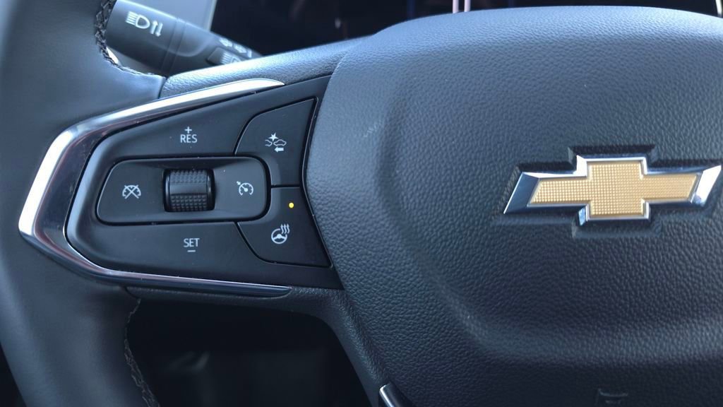 Used 2025 Chevrolet Trax LT w/ LT Convenience Package image 28