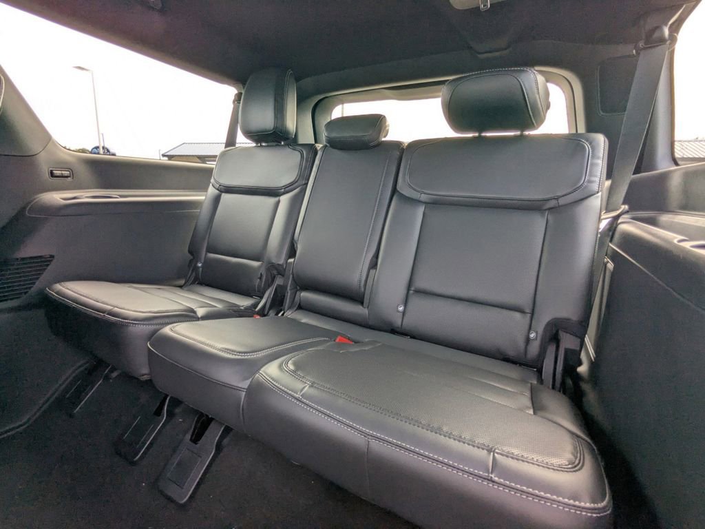 New 2025 Ford Expedition Max Platinum w/ Stealth Performance Package image 18