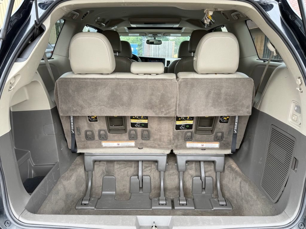 Used 2015 Toyota Sienna XLE Premium AWD/4WD image 15