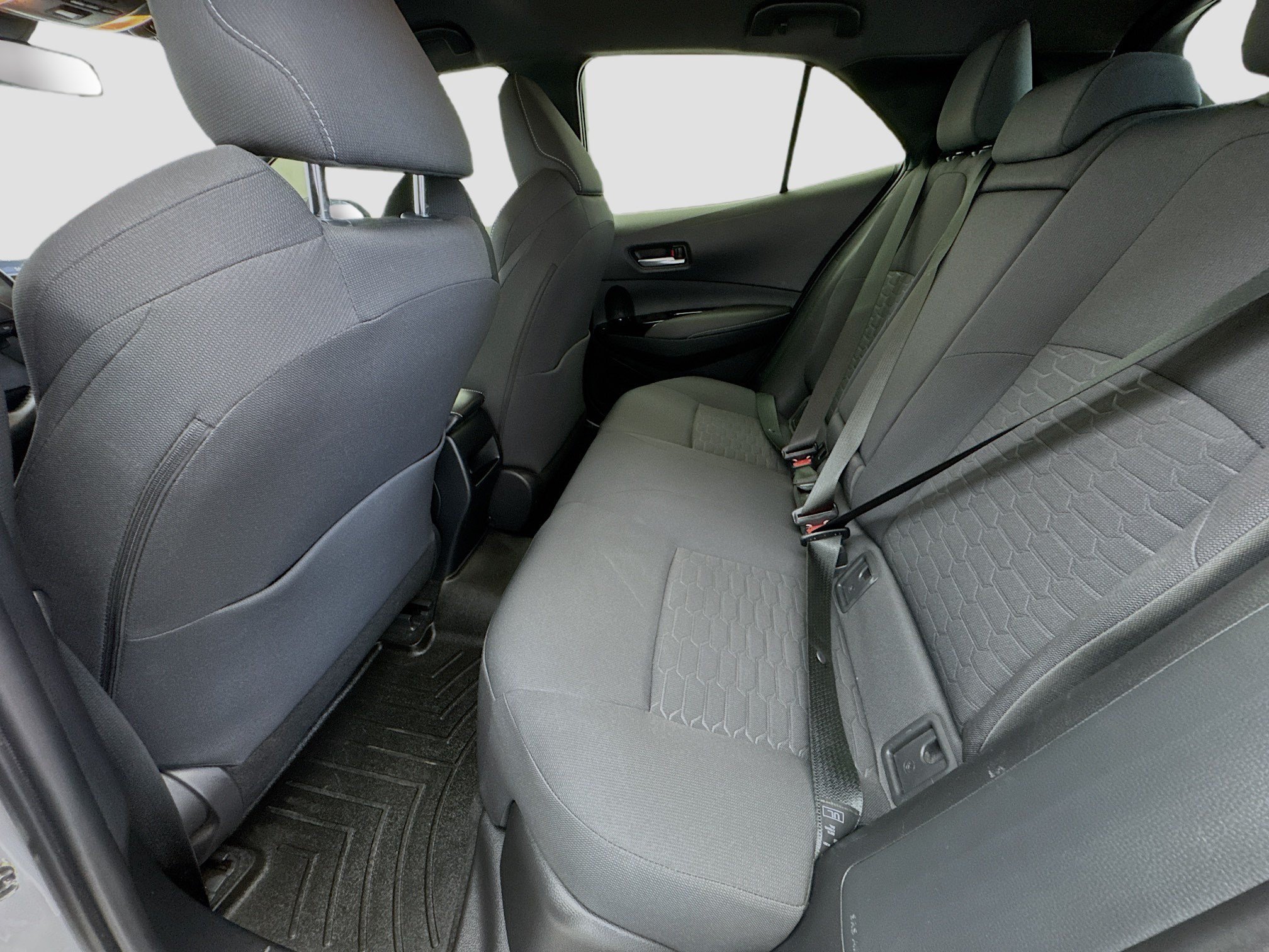 Used 2022 Toyota Corolla SE w/ Carpet Mat Package (TMS) FWD image 15