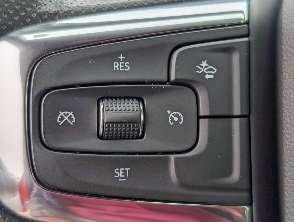 Used 2023 Chevrolet Blazer LT image 27