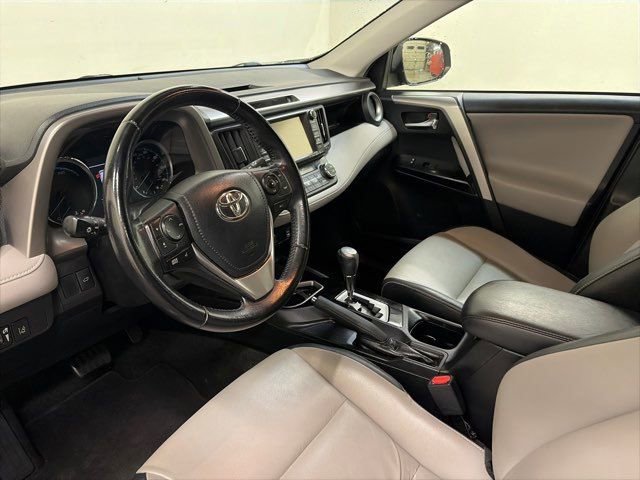 Used 2016 Toyota RAV4 Limited image 16