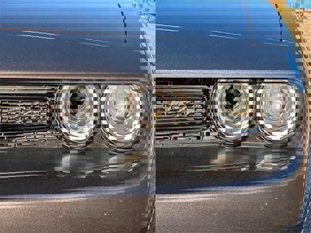 Used 2022 Dodge Challenger R/T w/ Plus Package image 10