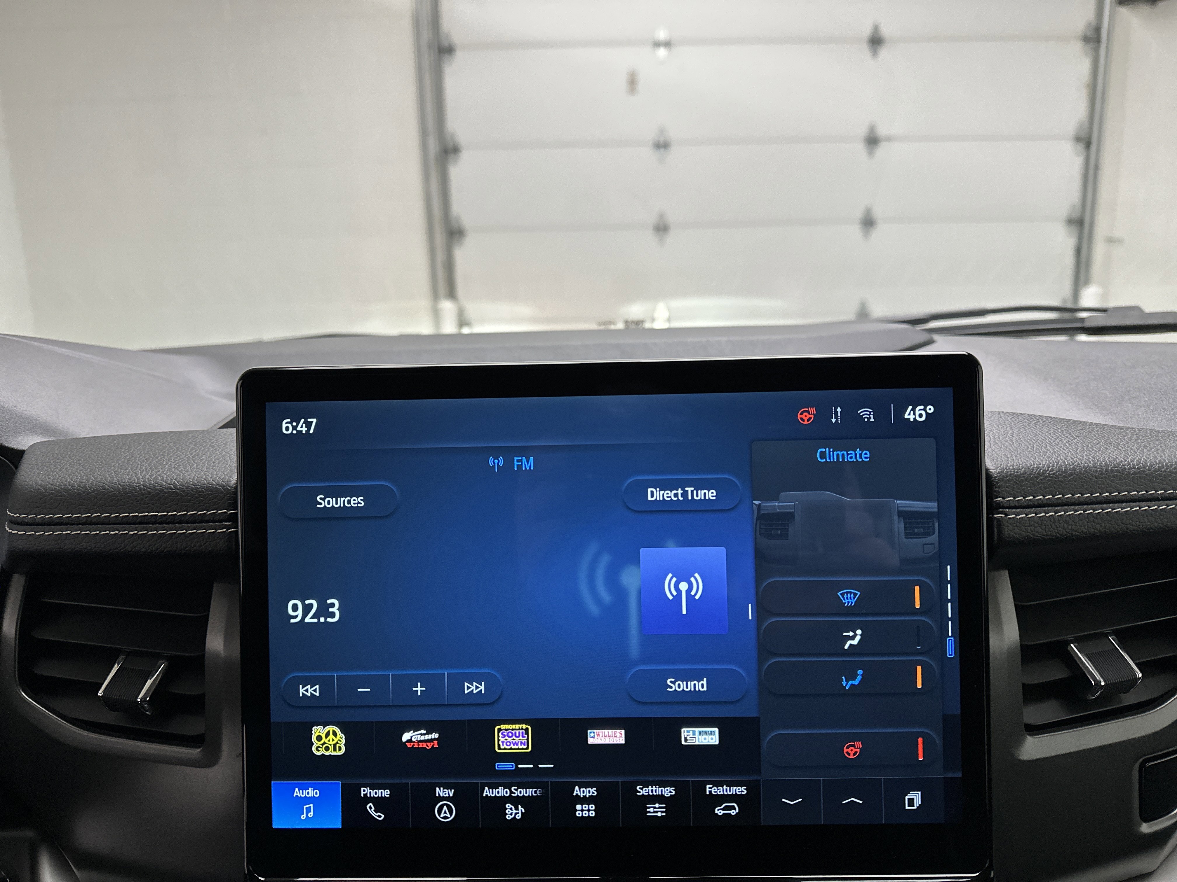 Used 2024 Ford Expedition Max XLT image 35