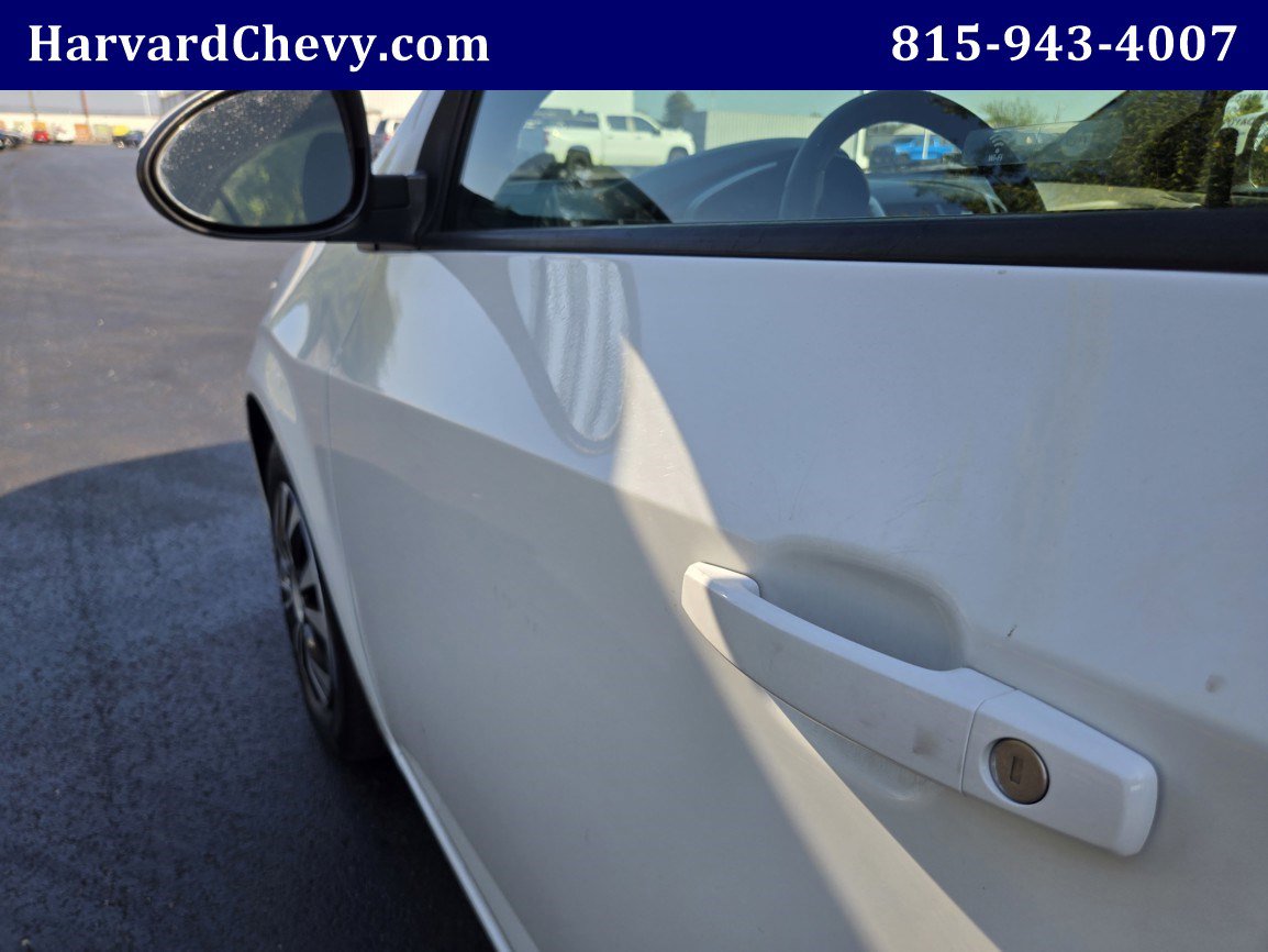 Used 2020 Chevrolet Sonic LS image 32