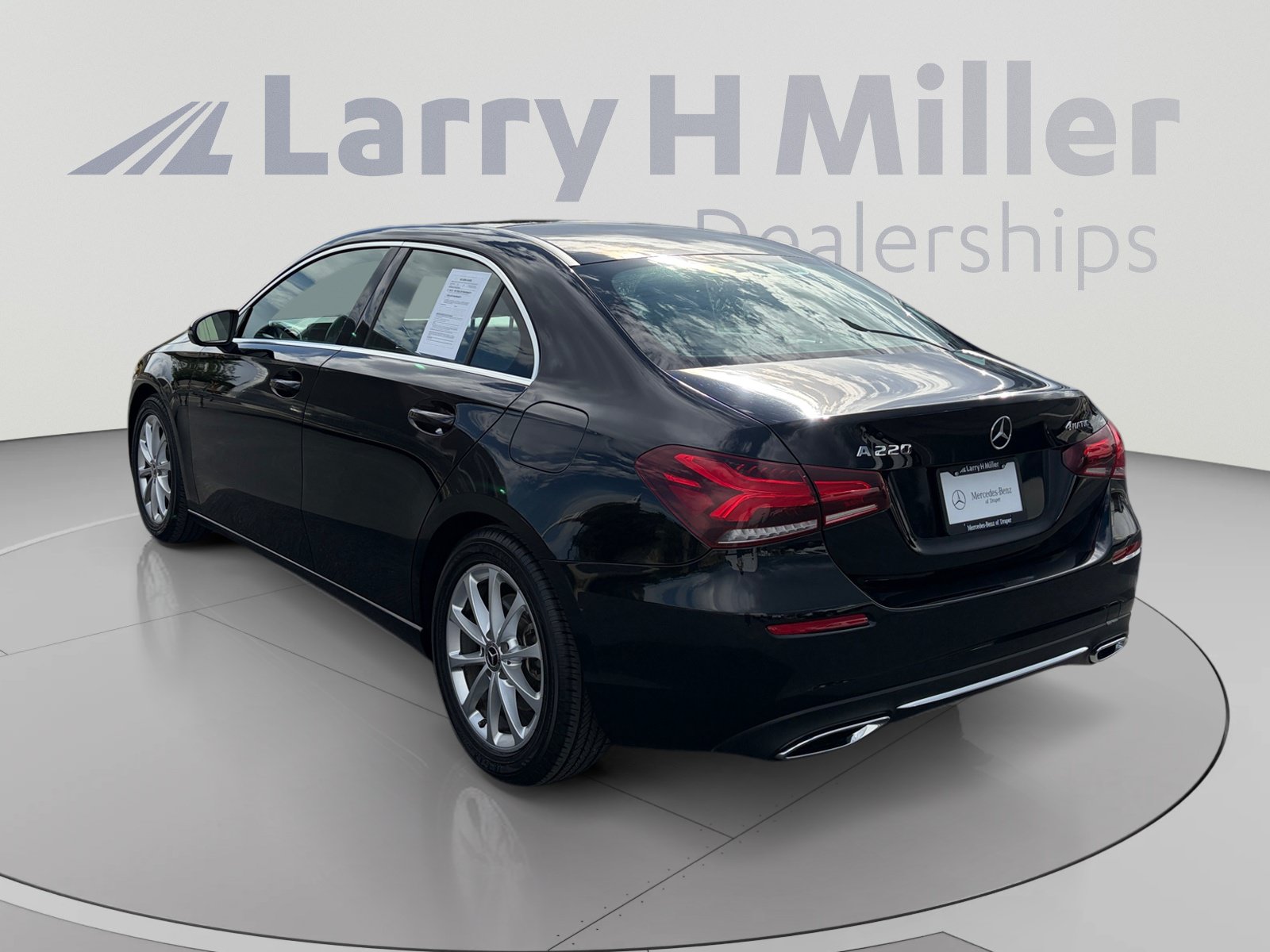 Used 2019 Mercedes-Benz A 220 4MATIC image 3