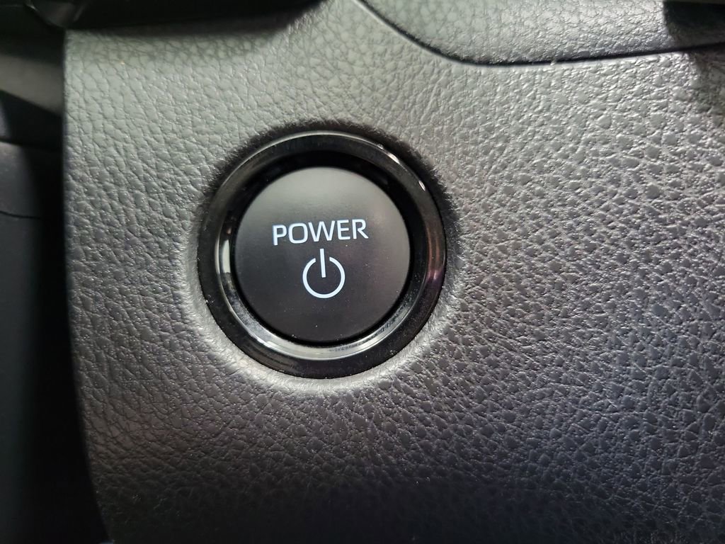 Used 2025 Toyota Camry LE FWD image 40