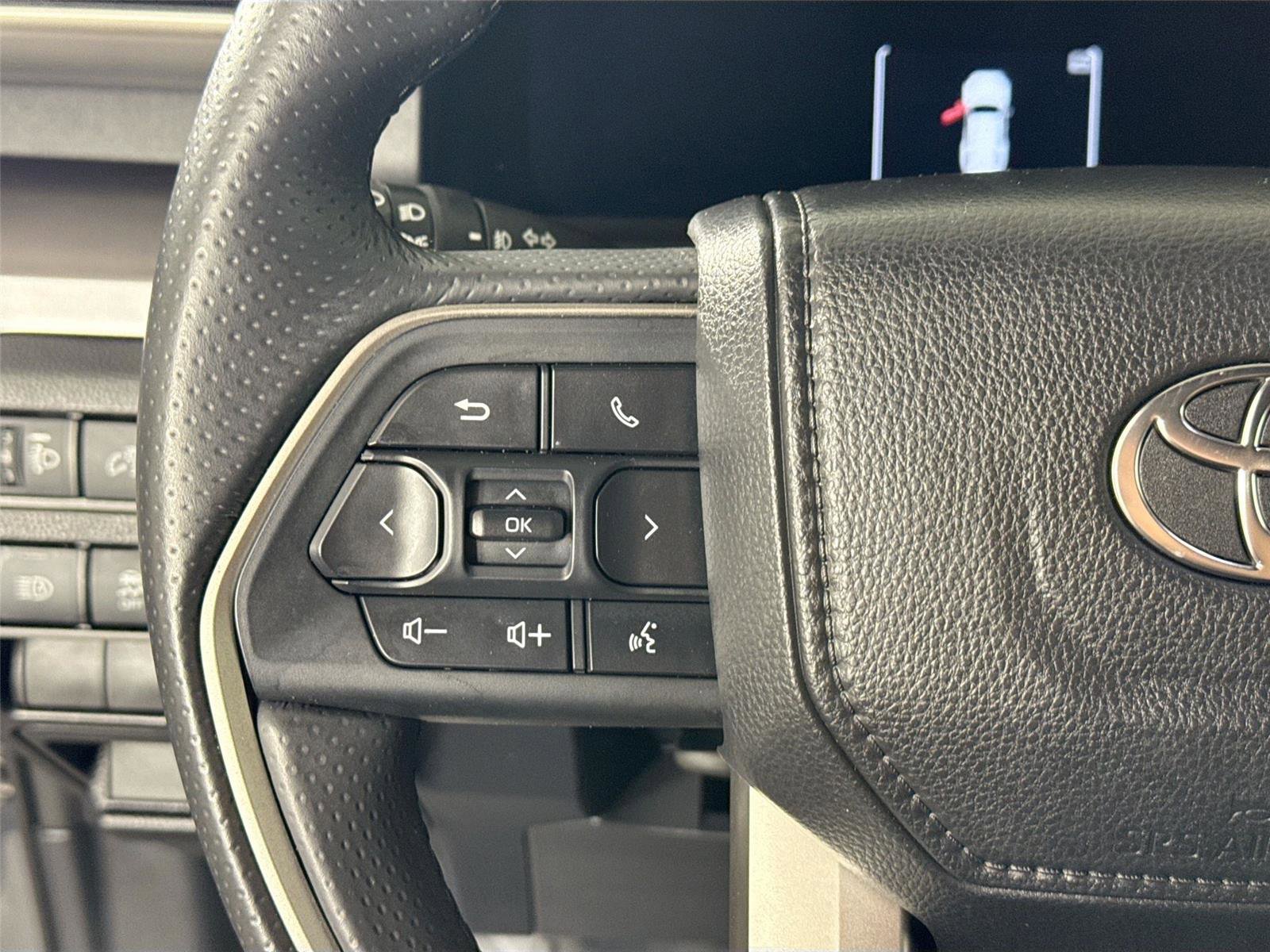 Certified 2025 Toyota 4Runner TRD Sport AWD/4WD image 17