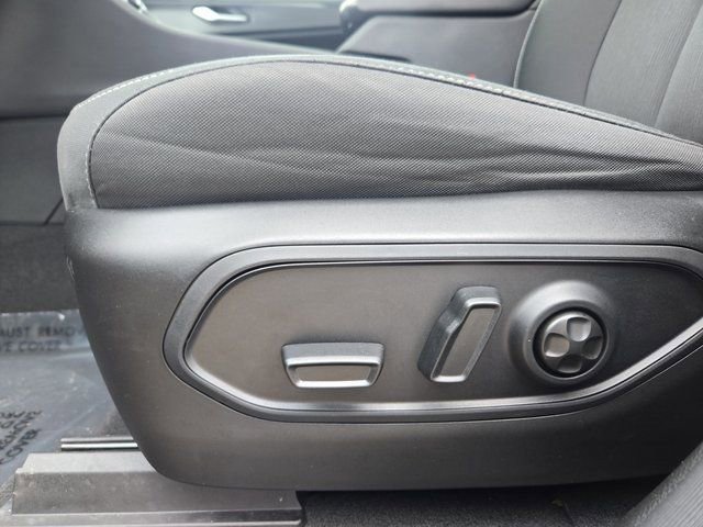 Used 2024 Jeep Grand Cherokee Laredo X image 30