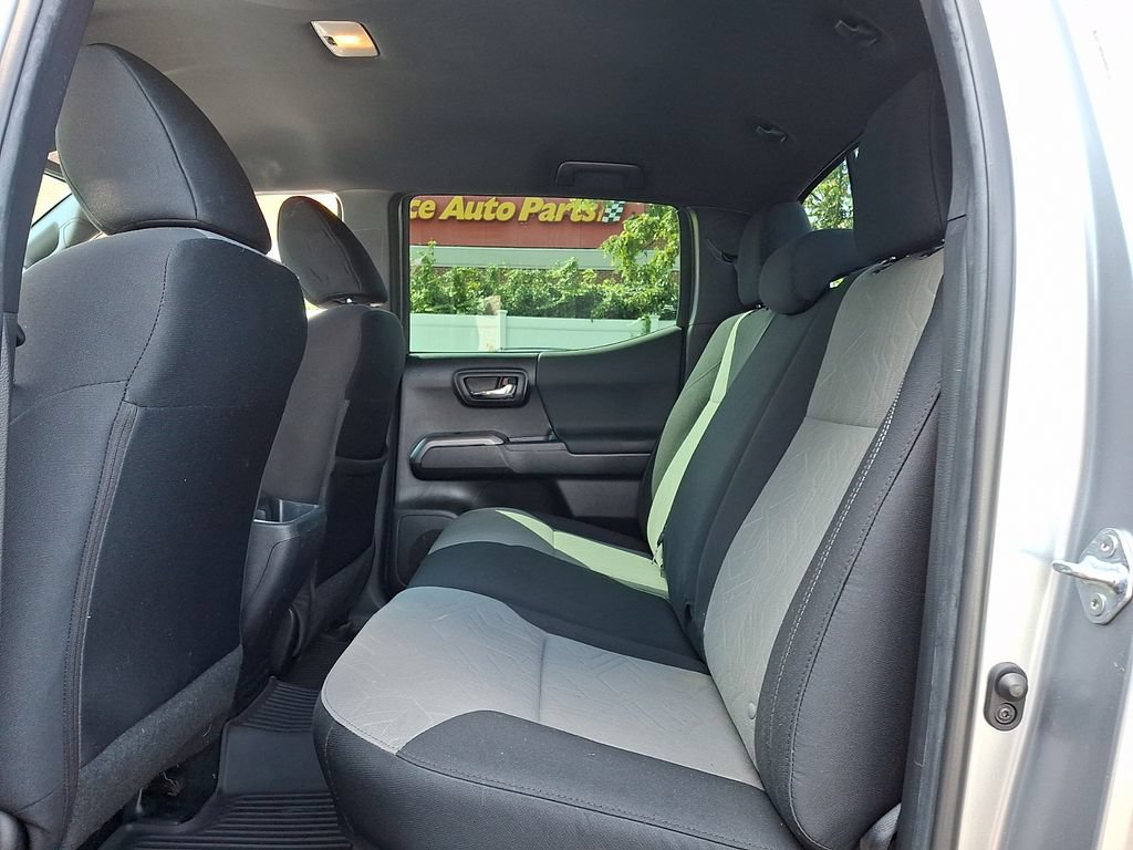 Certified 2022 Toyota Tacoma TRD Sport AWD/4WD image 10