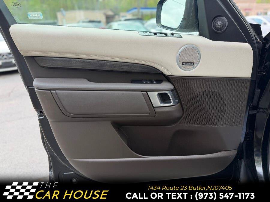Used 2018 Land Rover Discovery HSE AWD/4WD image 21