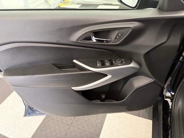 New 2026 Chevrolet Trax LS w/ LS Convenience Package FWD image 13