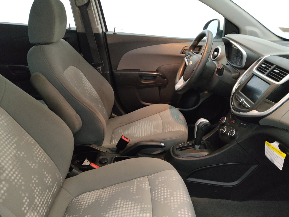 Used 2020 Chevrolet Sonic LT FWD image 21