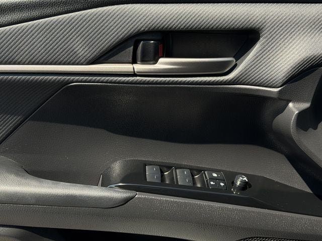 Certified 2025 Toyota Camry SE FWD image 22