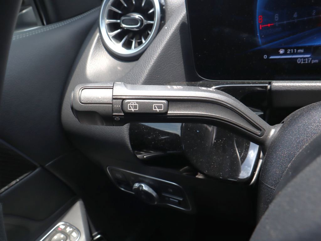 Certified 2024 Mercedes-Benz GLA 35 AMG 4MATIC image 22