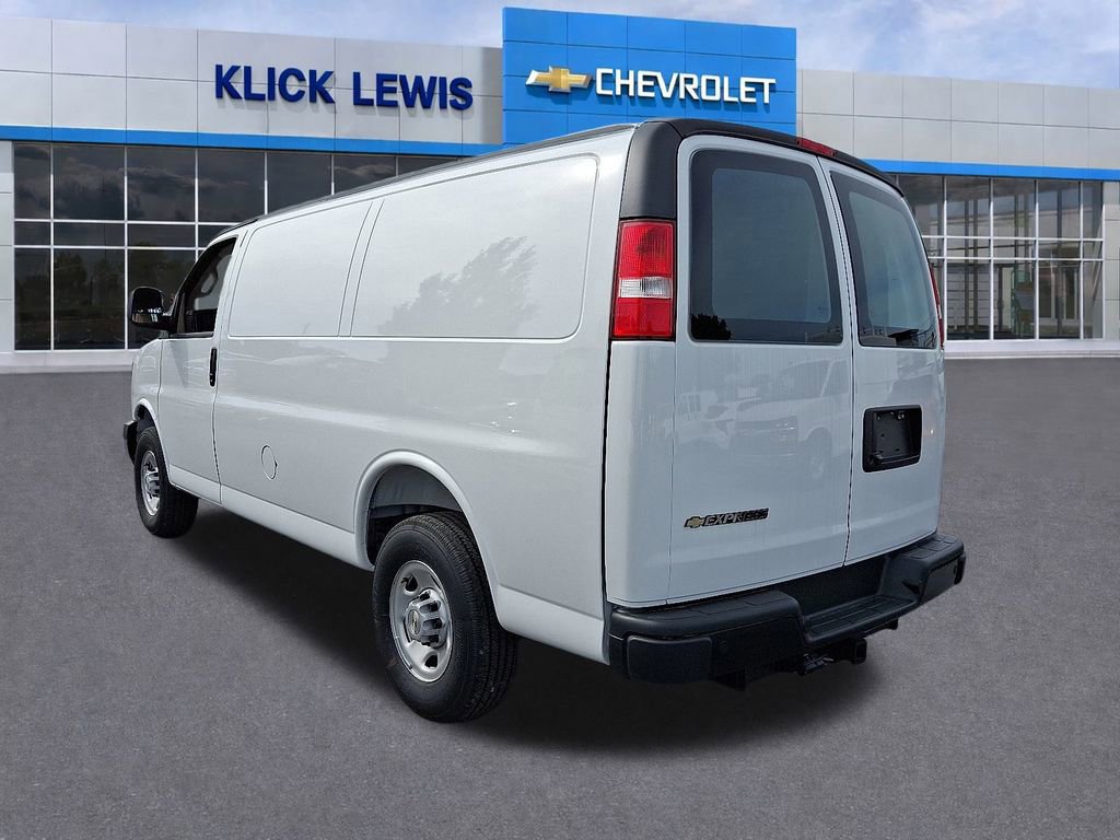 New 2025 Chevrolet Express 3500 w/ Driver Convenience Package image 6