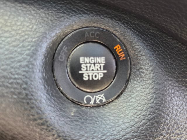 Used 2017 Jeep Cherokee Limited AWD/4WD image 30