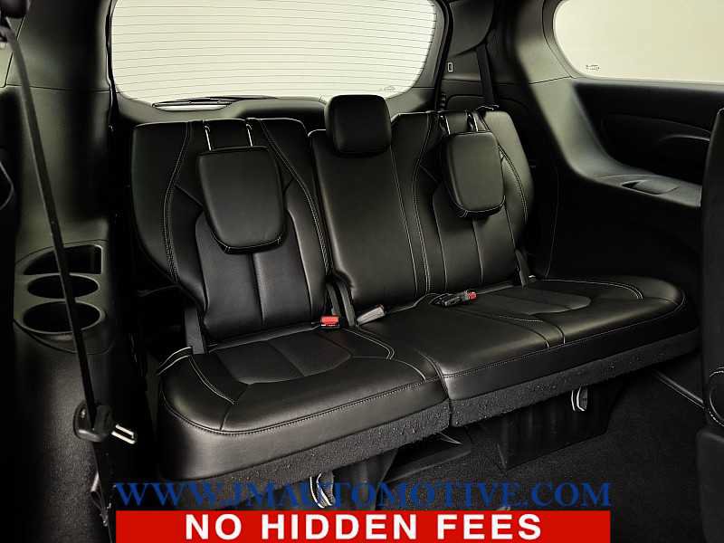 Used 2024 Chrysler Pacifica Touring-L w/ S Appearance Package AWD/4WD image 19