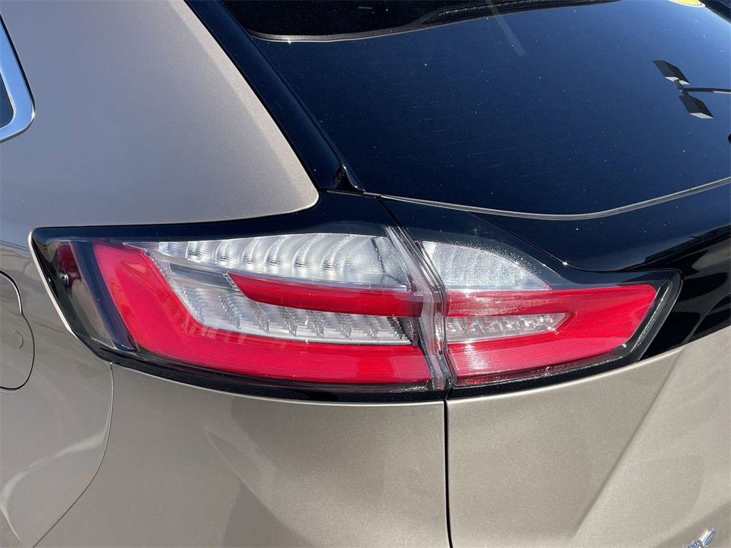 Used 2021 Ford Edge Titanium w/ Equipment Group 301A image 16