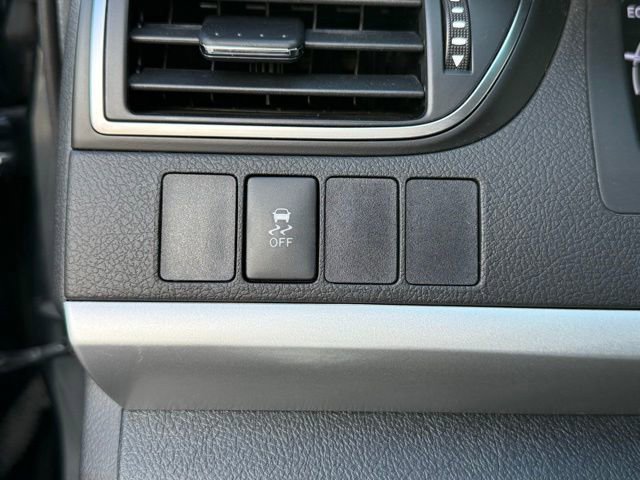 Used 2015 Toyota Camry SE image 15