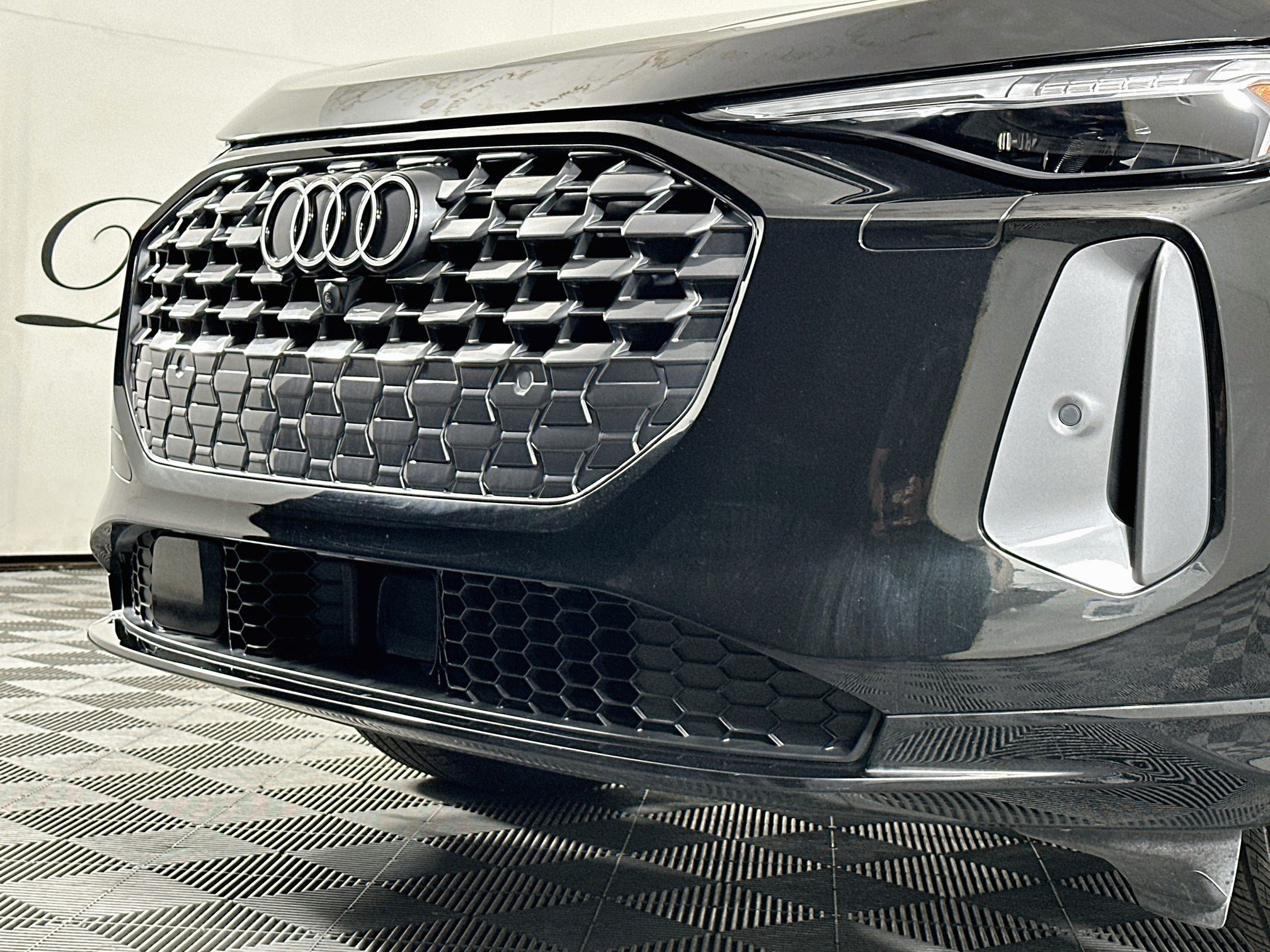 Used 2025 Audi Q5 Premium Plus AWD/4WD image 33