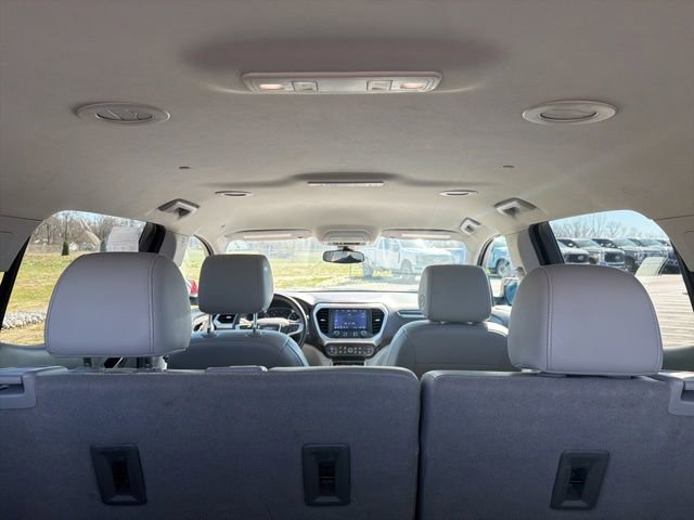 Used 2023 GMC Acadia SLT AWD/4WD image 17