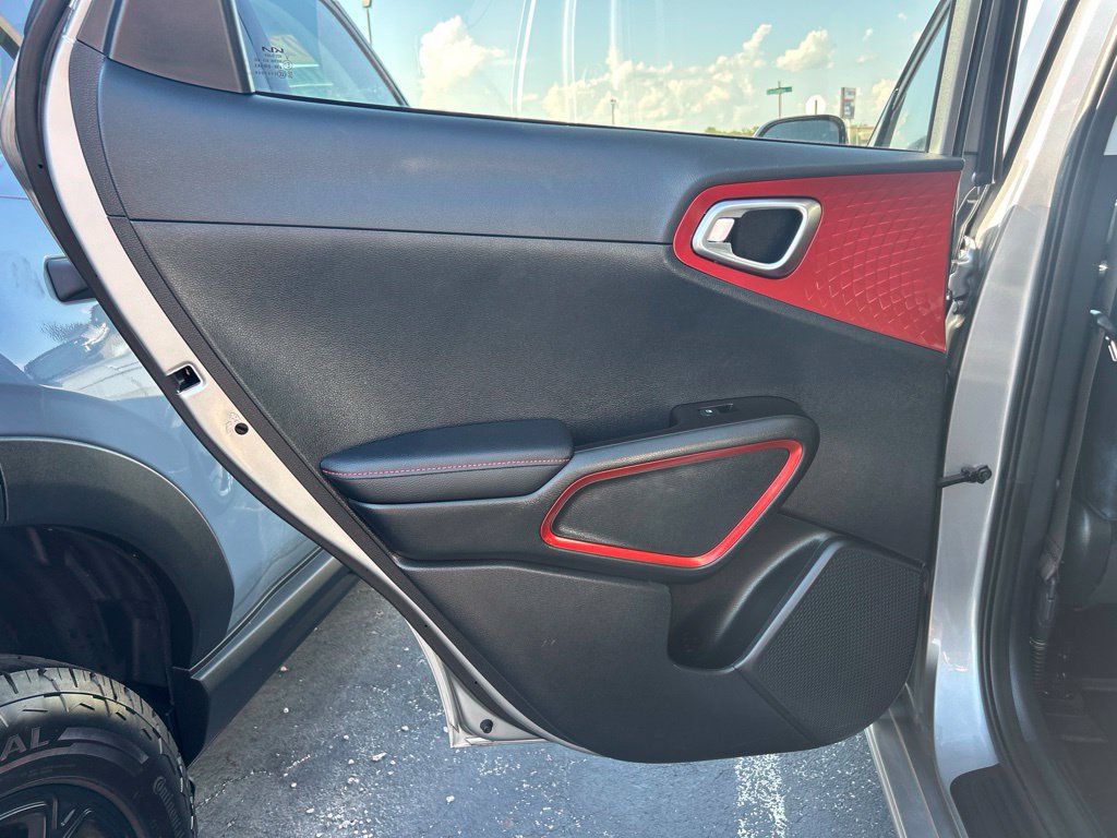Used 2023 Kia Soul GT-Line FWD image 37