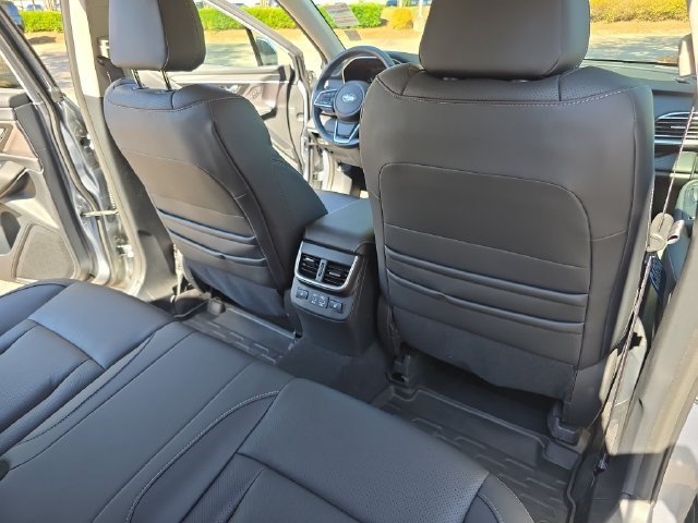 Used 2024 Subaru Outback Touring XT AWD/4WD image 11