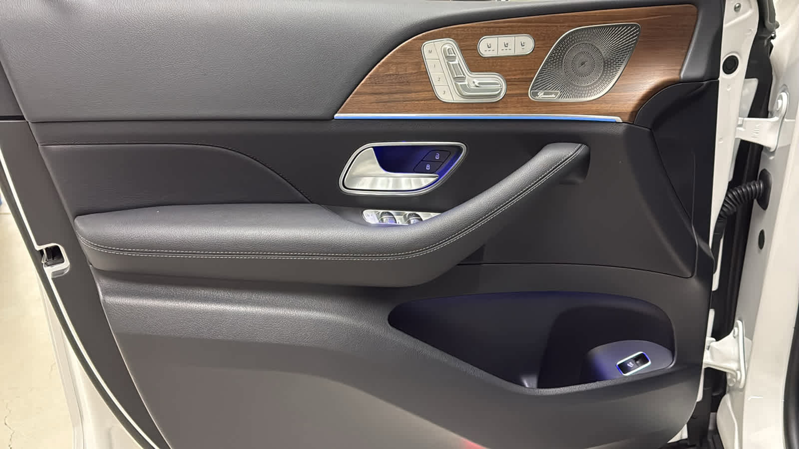 New 2026 Mercedes-Benz GLE 350 4MATIC image 15