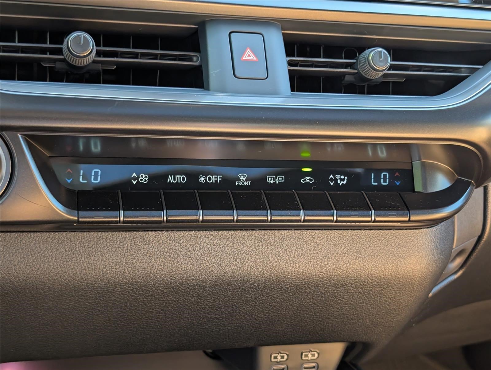 New 2026 Lexus UX 300h AWD image 25