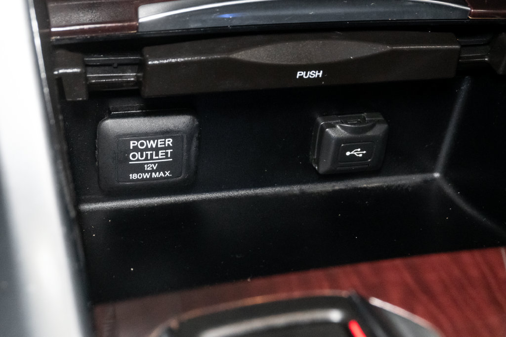 Used 2016 Acura TLX w/ Technology Package FWD image 24