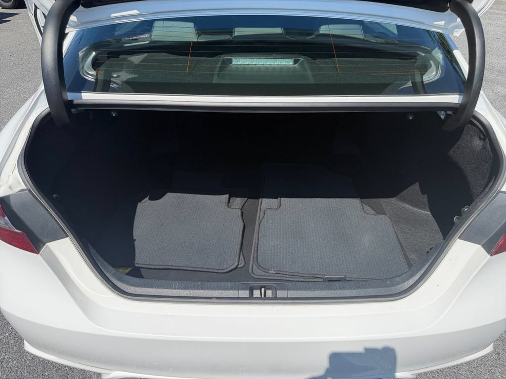 Used 2024 Toyota Camry SE FWD image 17